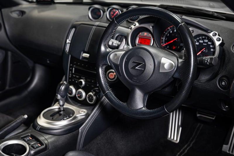 2010 Nissan Fairlady