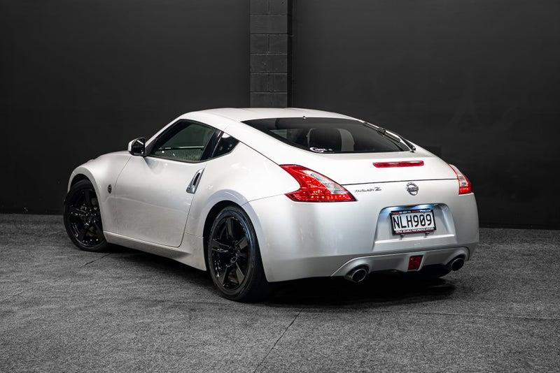 2010 Nissan Fairlady