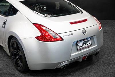 2010 Nissan Fairlady - Thumbnail