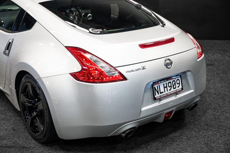 2010 Nissan Fairlady