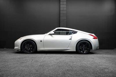 2010 Nissan Fairlady - Thumbnail