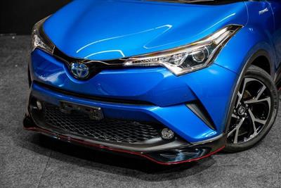 2017 Toyota C-HR - Thumbnail