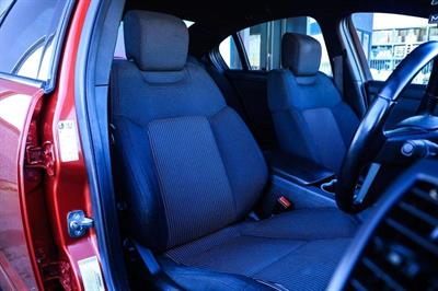 2011 Holden Commodore - Thumbnail
