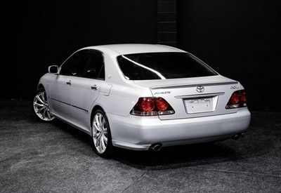 2005 Toyota Crown - Thumbnail