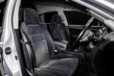 2005 Toyota Crown - Thumbnail