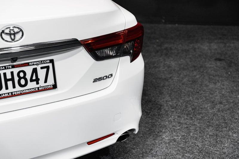 2012 Toyota MARK-X