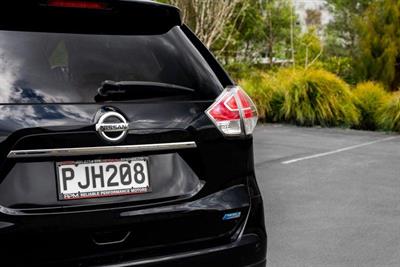 2014 Nissan X-TRAIL - Thumbnail