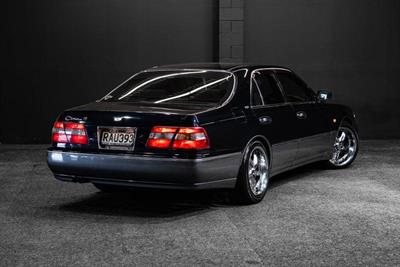 1997 Nissan Cima - Thumbnail