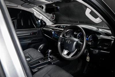 2016 Toyota Hilux - Thumbnail
