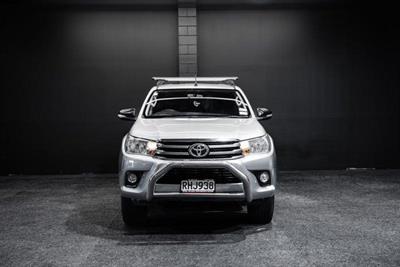 2016 Toyota Hilux - Thumbnail