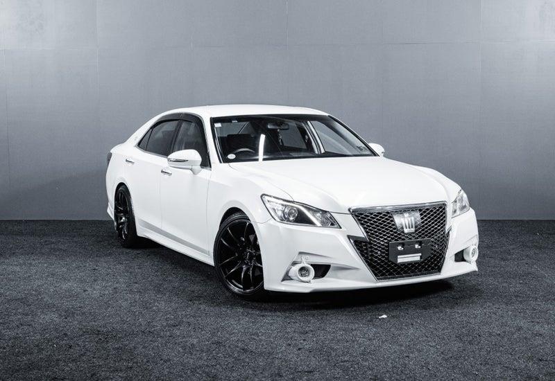 2013 Toyota Crown