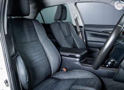 2013 Toyota Crown - Thumbnail
