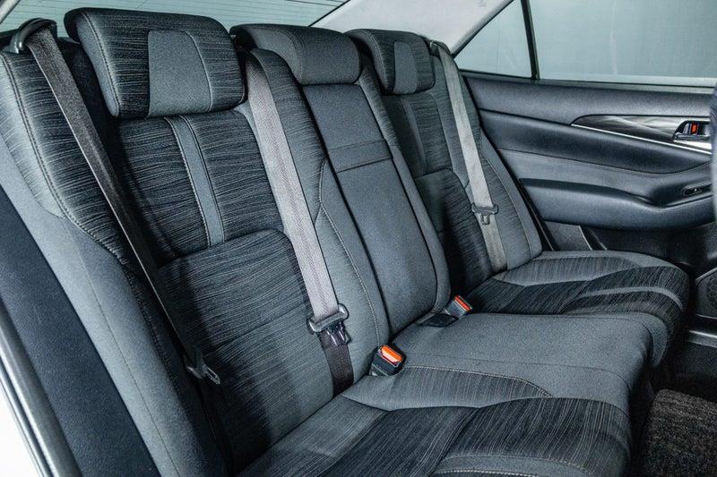 2013 Toyota Crown