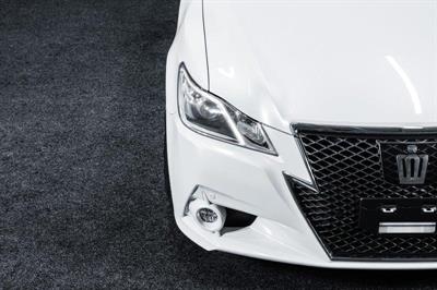 2013 Toyota Crown - Thumbnail