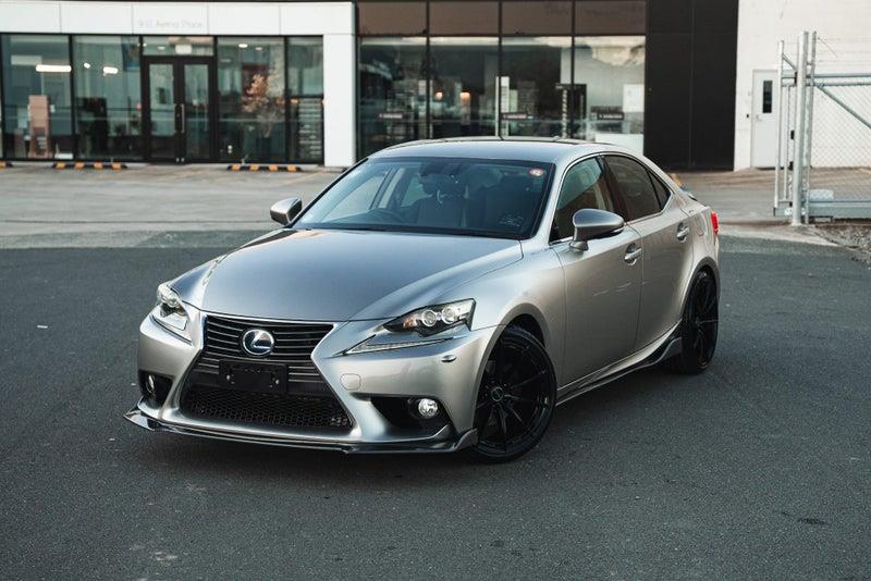 2013 Lexus IS 300h