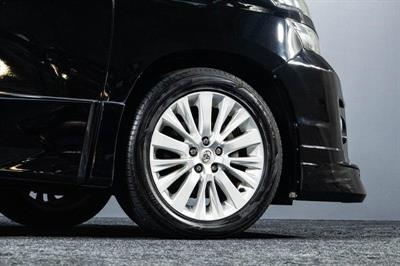 2012 Toyota Vellfire - Thumbnail