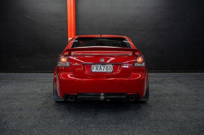 2010 Holden Commodore - Thumbnail