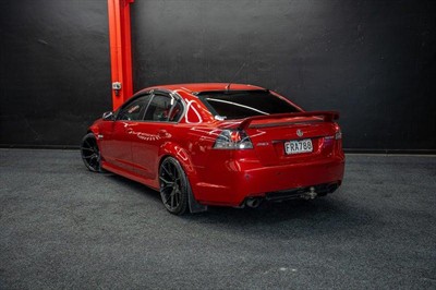 2010 Holden Commodore - Thumbnail