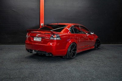 2010 Holden Commodore - Thumbnail