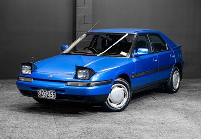 1993 Mazda 323