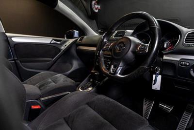 2009 Volkswagen Golf - Thumbnail