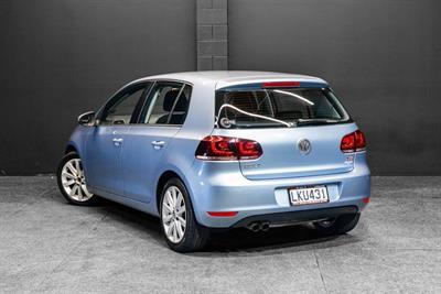 2009 Volkswagen Golf - Thumbnail