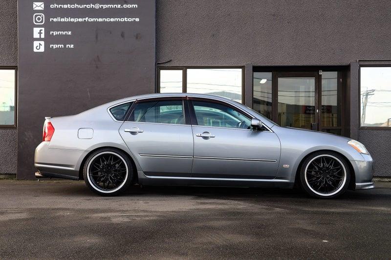 2005 Nissan Fuga