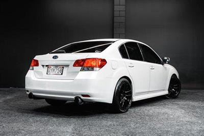 2013 Subaru Legacy - Thumbnail