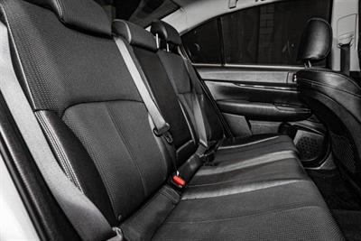 2013 Subaru Legacy - Thumbnail
