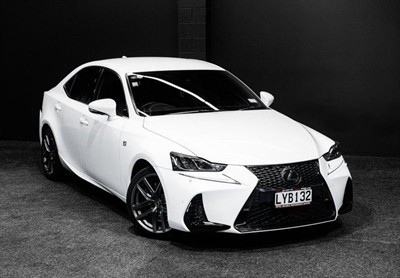 2018 Lexus IS 350 - Thumbnail