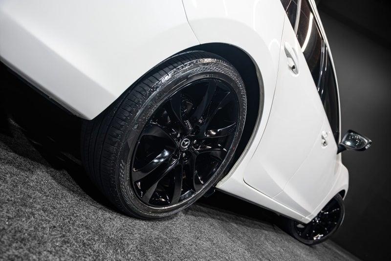 2013 Mazda Atenza