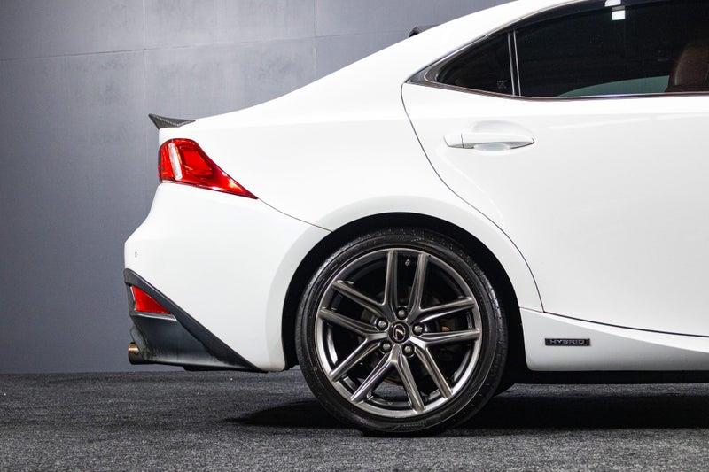 2014 Lexus IS 300h