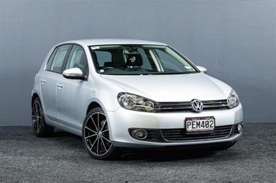 2011 Volkswagen Golf - Thumbnail
