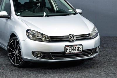2011 Volkswagen Golf - Thumbnail