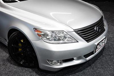 2010 Lexus LS 460 - Thumbnail