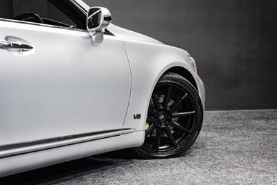 2010 Lexus LS 460 - Thumbnail
