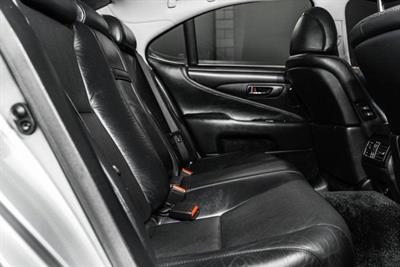2010 Lexus LS 460 - Thumbnail