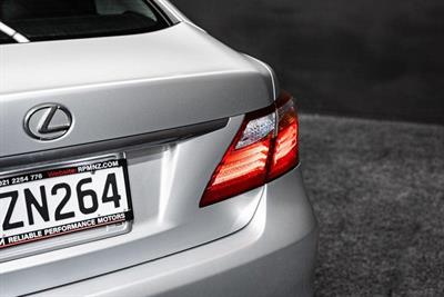 2010 Lexus LS 460 - Thumbnail