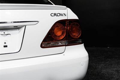 2005 Toyota Crown - Thumbnail