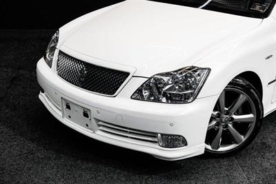 2005 Toyota Crown - Thumbnail