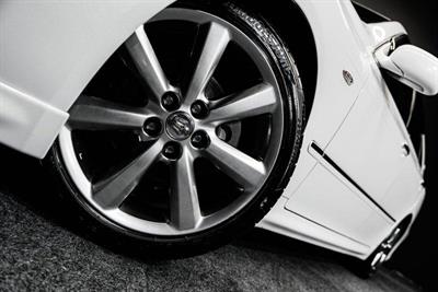 2005 Toyota Crown - Thumbnail