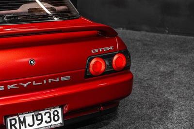 1992 Nissan Skyline - Thumbnail