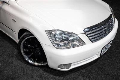 2007 Toyota Crown - Thumbnail
