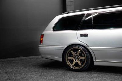 2000 Toyota Crown - Thumbnail