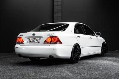 2005 Toyota Crown - Thumbnail