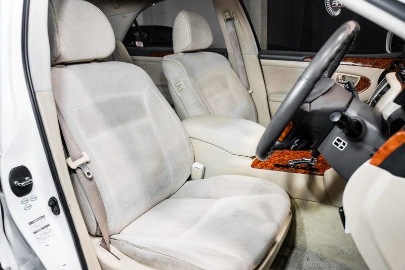 2005 Toyota Crown