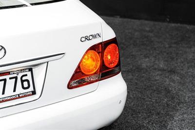 2005 Toyota Crown - Thumbnail