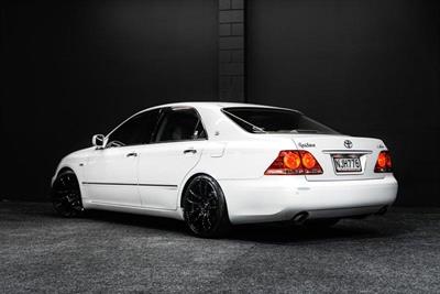 2005 Toyota Crown - Thumbnail