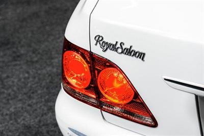 2005 Toyota Crown - Thumbnail