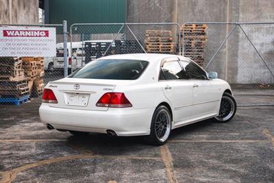 2005 Toyota Crown - Thumbnail